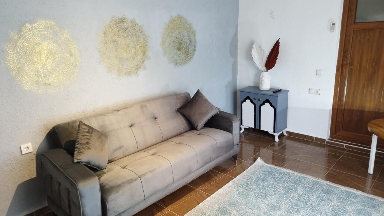 Cemils Guest House Чирали Экстерьер фото
